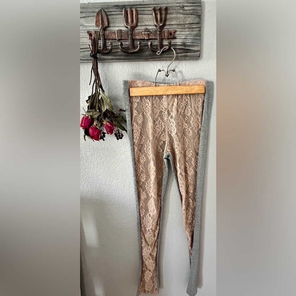 A'reve gray leggings with cream lace panel up front of legs. Some stitch damage